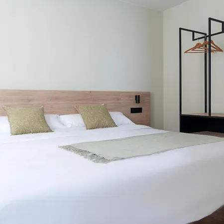 Hotel Albatros Puentedeume